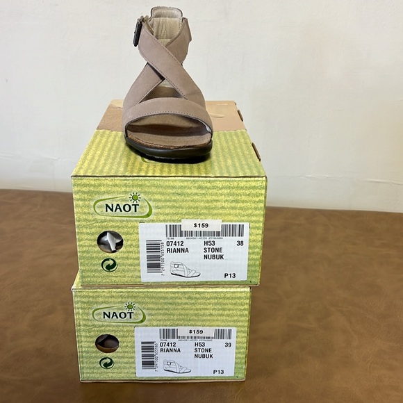 NAOT Rianna high top leather sandal . New in box. Cork and leather footbed - Picture 2 of 5